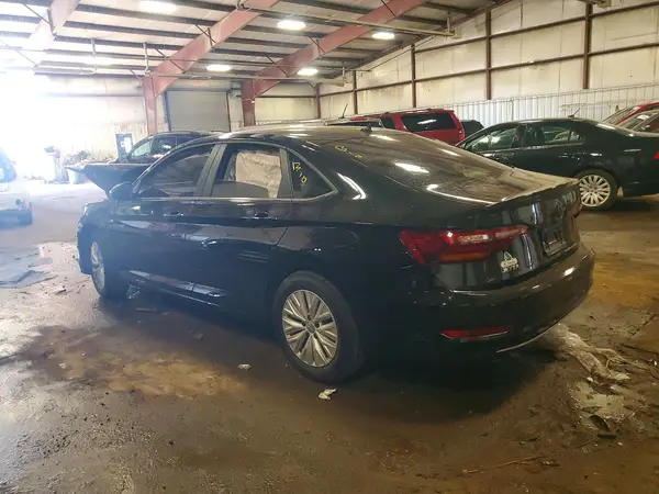 3VWC57BU7KM191825 2019 VOLKSWAGEN JETTA - Image 2