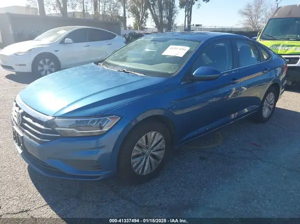 3VWC57BU7KM201947 2019 VOLKSWAGEN JETTA - Image 2