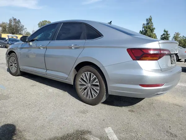 3VWC57BU7KM214116 2019 VOLKSWAGEN JETTA - Image 2
