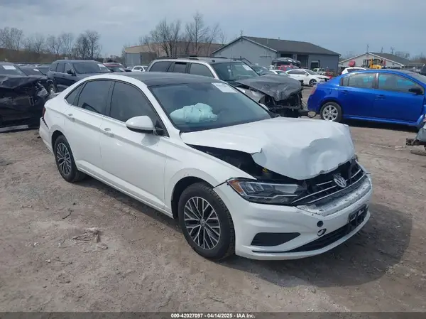 3VWC57BU7KM227769 2019 VOLKSWAGEN JETTA - Image 1