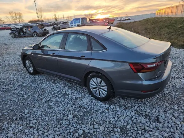 3VWC57BU7KM228212 2019 VOLKSWAGEN JETTA - Image 2