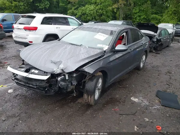 3VWC57BU7KM232096 2019 VOLKSWAGEN JETTA - Image 2