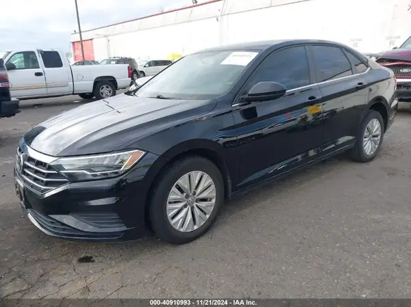 3VWC57BU7KM232678 2019 VOLKSWAGEN JETTA - Image 2