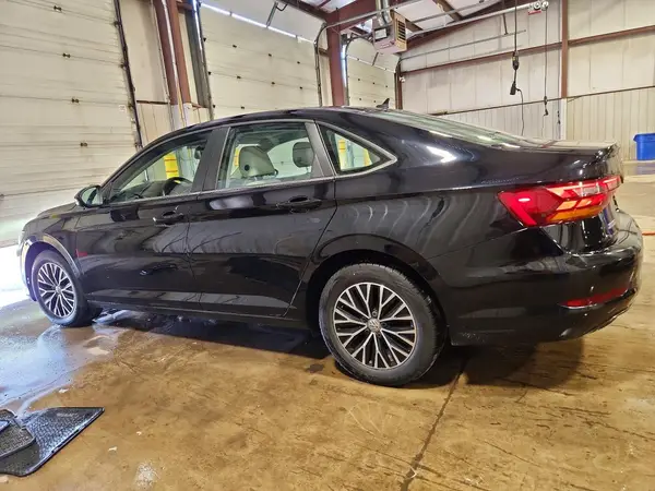 3VWC57BU7KM249089 2019 VOLKSWAGEN JETTA - Image 2