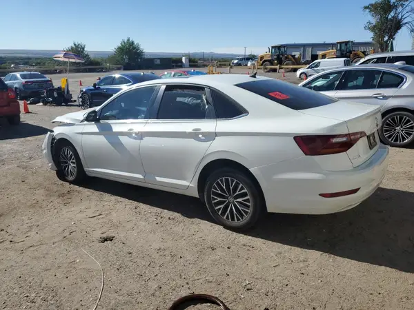 3VWC57BU7KM257421 2019 VOLKSWAGEN JETTA - Image 2