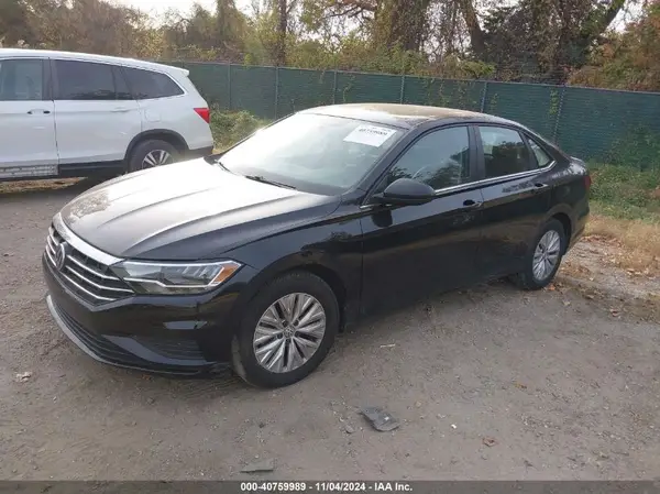 3VWC57BU7KM258066 2019 VOLKSWAGEN JETTA - Image 2