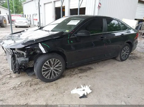 3VWC57BU7KM268290 2019 VOLKSWAGEN JETTA - Image 2