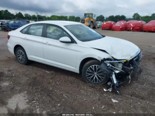 3VWC57BU7MM083689 2021 VOLKSWAGEN JETTA - Image 1