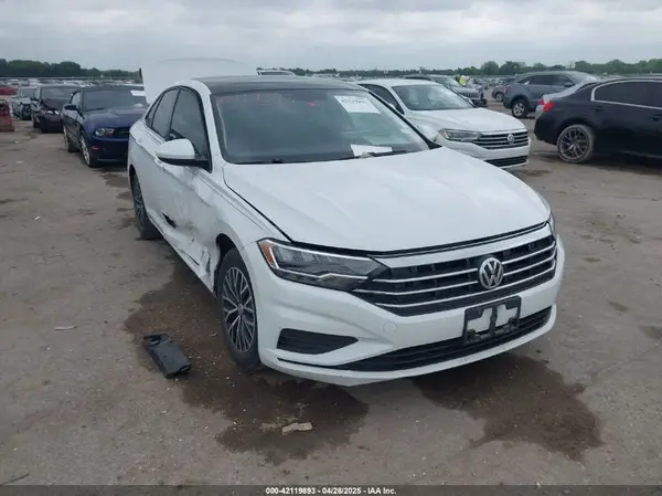 3VWC57BU7MM084454 2021 VOLKSWAGEN JETTA - Image 1
