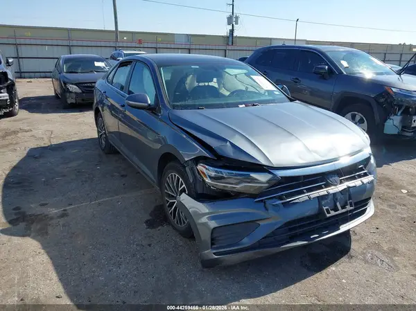 3VWC57BU8KM006438 2019 VOLKSWAGEN JETTA - Image 1