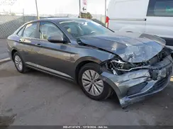 3VWC57BU8KM018413 2019 VOLKSWAGEN JETTA