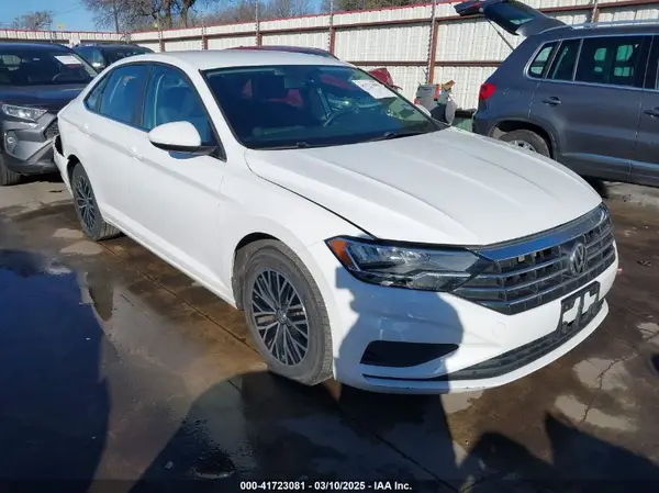 3VWC57BU8KM082239 2019 VOLKSWAGEN JETTA - Image 1
