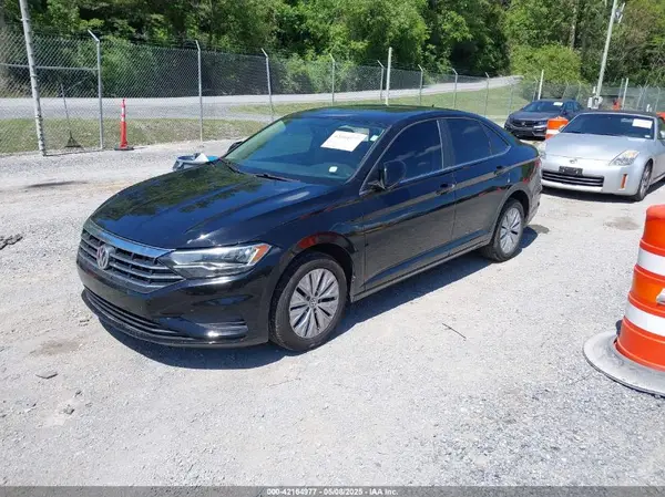 3VWC57BU8KM090633 2019 VOLKSWAGEN JETTA - Image 2
