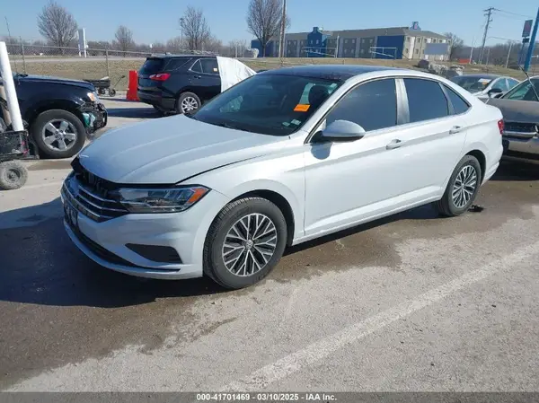 3VWC57BU8KM139474 2019 VOLKSWAGEN JETTA - Image 2