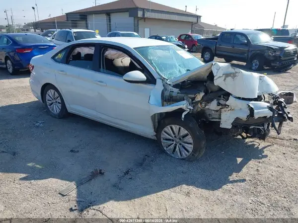 3VWC57BU8KM143296 2019 VOLKSWAGEN JETTA - Image 1