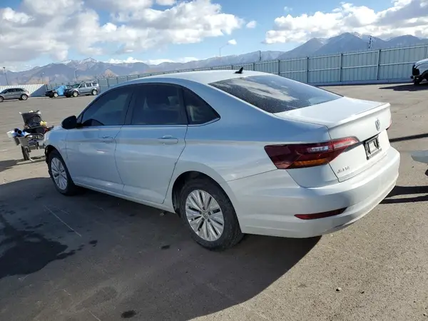 3VWC57BU8KM143797 2019 VOLKSWAGEN JETTA - Image 2