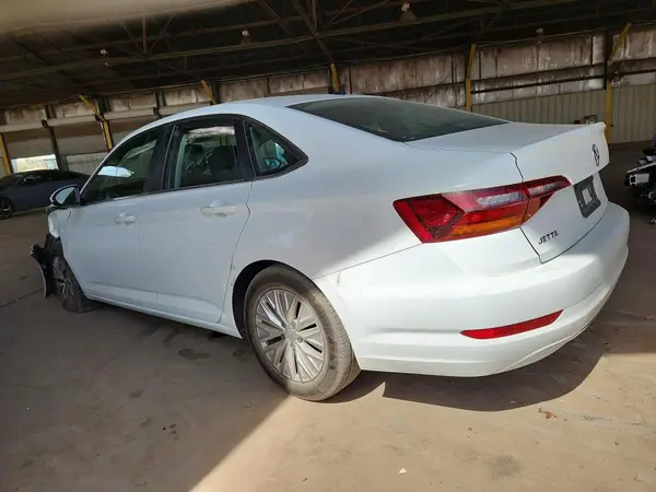 3VWC57BU8KM152774 2019 VOLKSWAGEN JETTA - Image 2