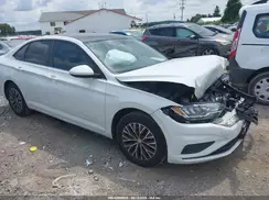 3VWC57BU8KM177562 2019 VOLKSWAGEN JETTA