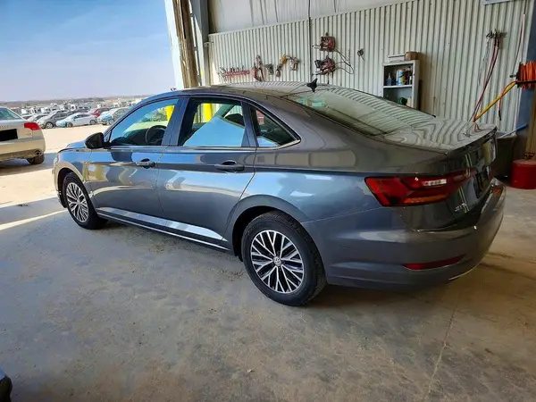 3VWC57BU8KM188559 2019 VOLKSWAGEN JETTA - Image 2