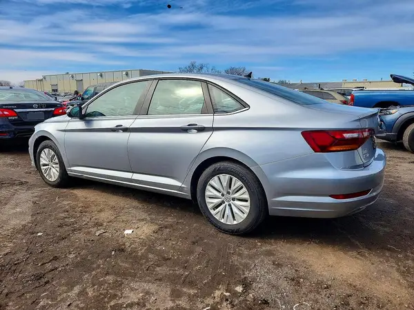3VWC57BU8KM193633 2019 VOLKSWAGEN JETTA - Image 2