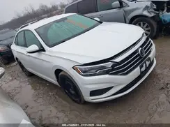 3VWC57BU8KM205246 2019 VOLKSWAGEN JETTA