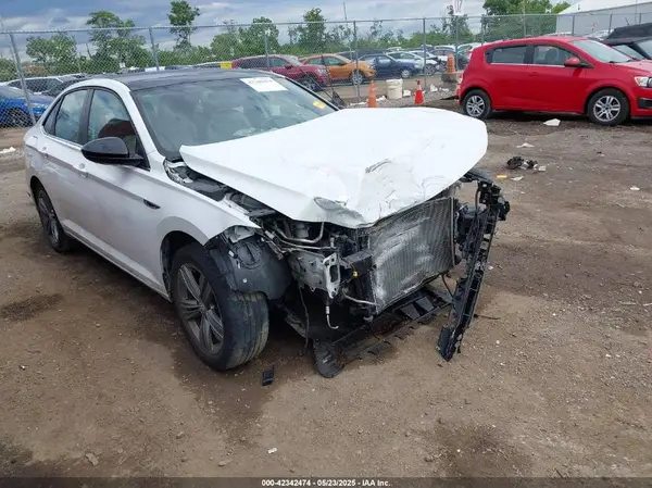 3VWC57BU8KM212844 2019 VOLKSWAGEN JETTA - Image 1