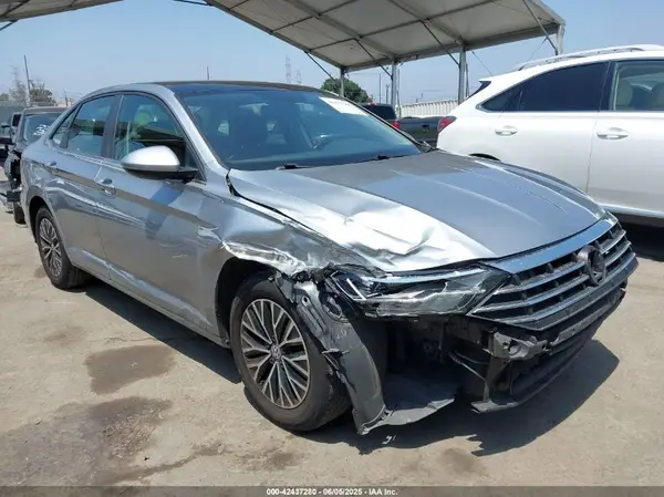 3VWC57BU8KM227991 2019 VOLKSWAGEN JETTA - Image 1