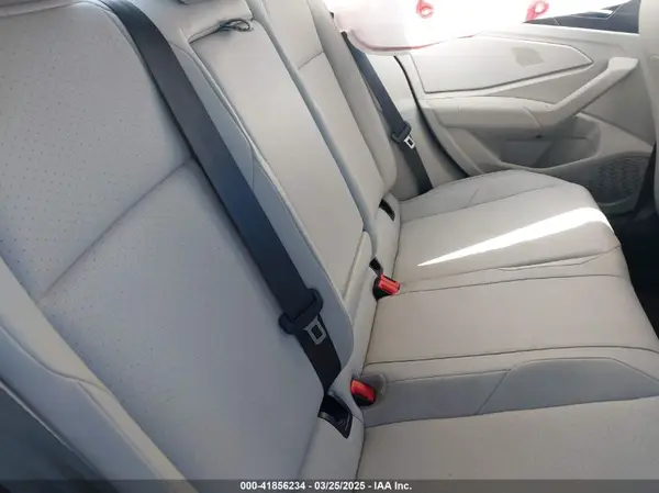3VWC57BU8KM231782 2019 VOLKSWAGEN JETTA - Image 8