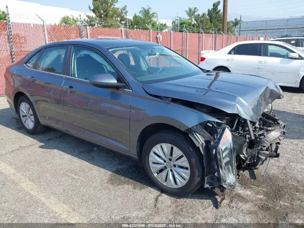 3VWC57BU8KM274969 2019 VOLKSWAGEN JETTA - Image 1