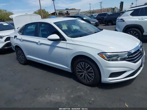 3VWC57BU8MM000206 2021 VOLKSWAGEN JETTA - Image 1