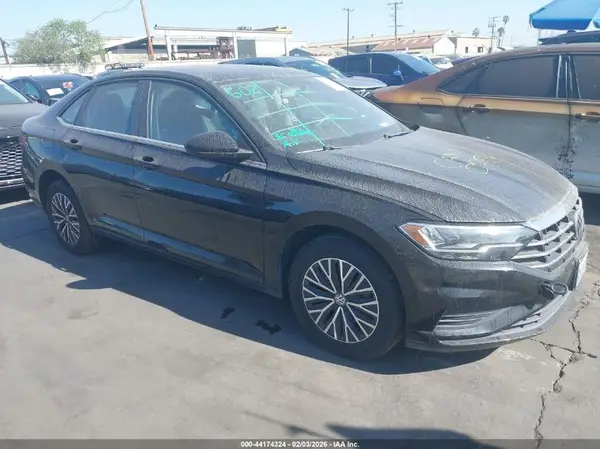 3VWC57BU8MM055982 2021 VOLKSWAGEN JETTA - Image 1