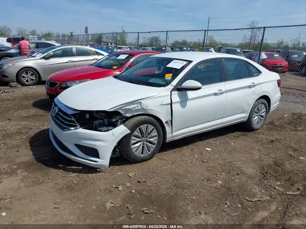 3VWC57BU9KM055017 2019 VOLKSWAGEN JETTA - Image 2