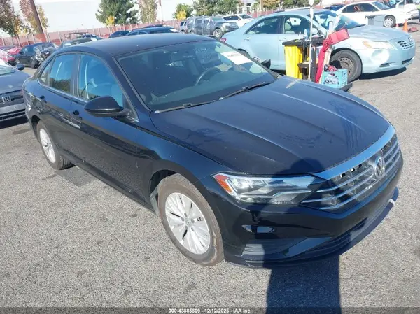 3VWC57BU9KM058449 2019 VOLKSWAGEN JETTA - Image 1
