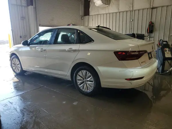 3VWC57BU9KM075865 2019 VOLKSWAGEN JETTA - Image 2