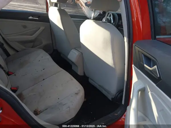 3VWC57BU9KM082699 2019 VOLKSWAGEN JETTA - Image 8
