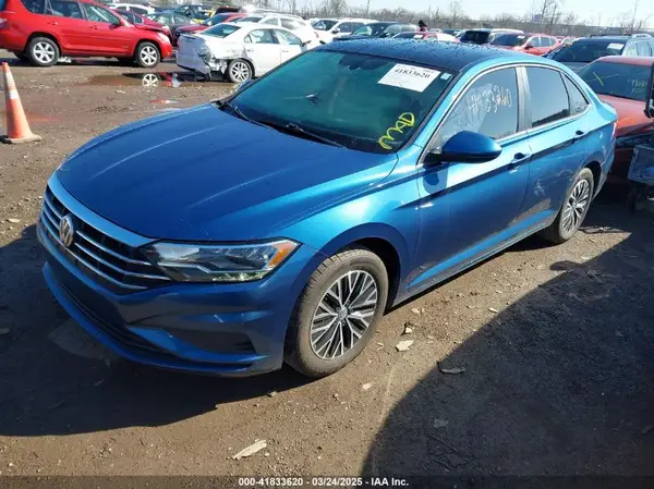 3VWC57BU9KM101235 2019 VOLKSWAGEN JETTA - Image 2