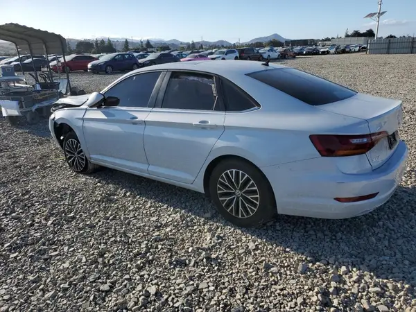3VWC57BU9KM117175 2019 VOLKSWAGEN JETTA - Image 2