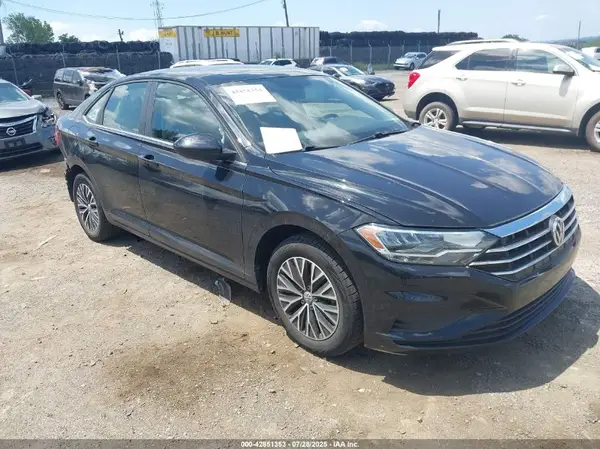 3VWC57BU9KM121503 2019 VOLKSWAGEN JETTA - Image 1