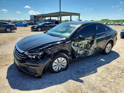 3VWC57BU9KM158258 2019 VOLKSWAGEN JETTA