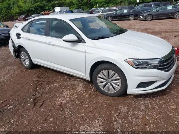 3VWC57BU9KM165808 2019 VOLKSWAGEN JETTA - Image 1