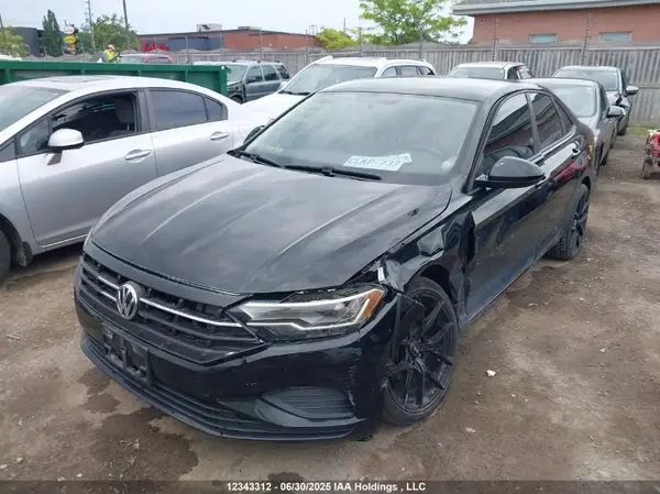 3VWC57BU9KM185654 2019 VOLKSWAGEN JETTA - Image 2