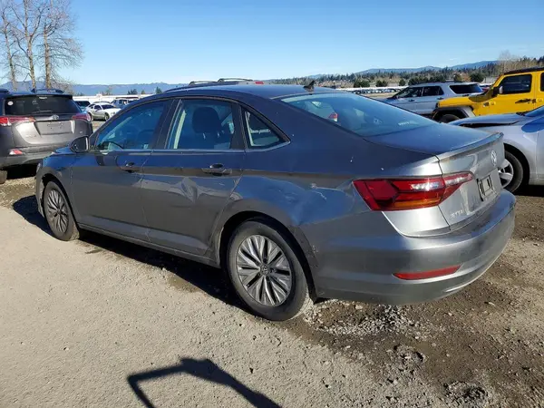 3VWC57BU9KM230253 2019 VOLKSWAGEN JETTA - Image 2
