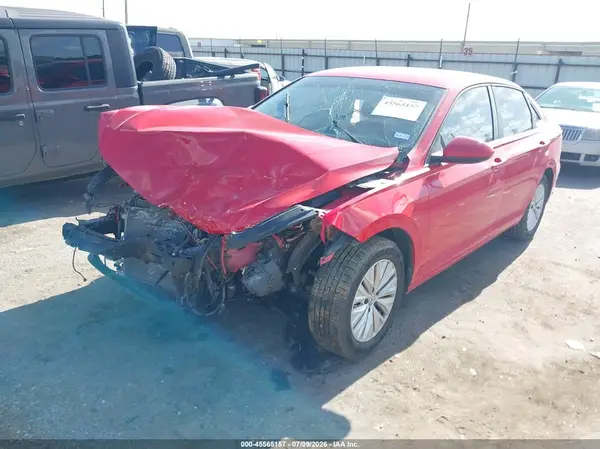 3VWC57BU9KM241561 2019 VOLKSWAGEN JETTA - Image 2