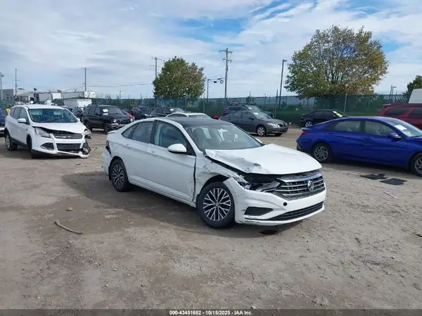 3VWC57BU9KM252141 2019 VOLKSWAGEN JETTA - Image 1