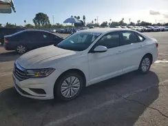 3VWC57BUXKM018137 2019 VOLKSWAGEN JETTA