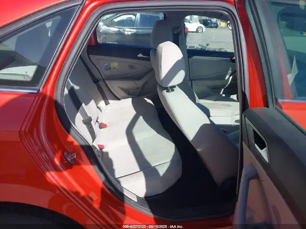 3VWC57BUXKM024116 2019 VOLKSWAGEN JETTA - Image 8