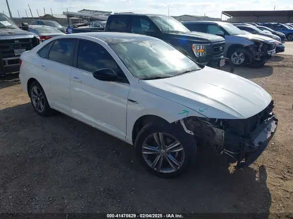 3VWC57BUXKM028084 2019 VOLKSWAGEN JETTA - Image 1