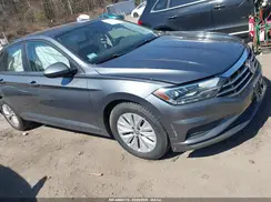 3VWC57BUXKM028747 2019 VOLKSWAGEN JETTA
