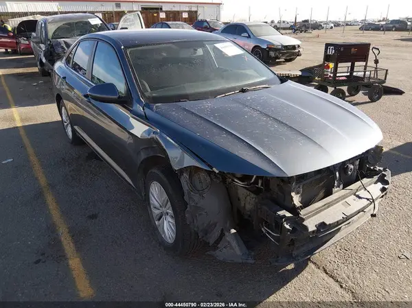 3VWC57BUXKM033897 2019 VOLKSWAGEN JETTA - Image 1
