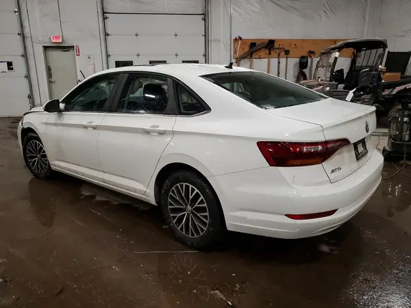 3VWC57BUXKM038484 2019 VOLKSWAGEN JETTA - Image 2